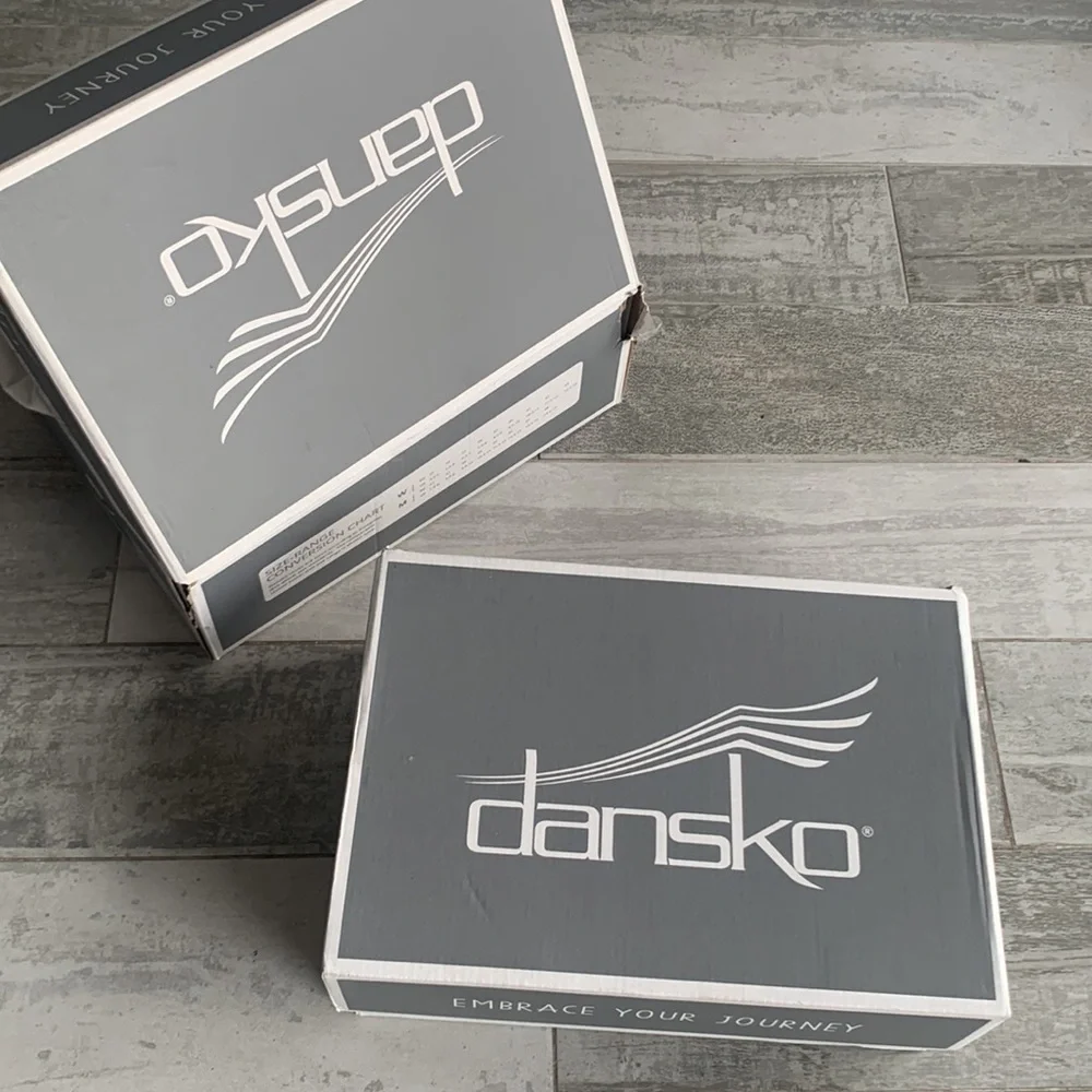 Dansko EMBRACE YOUR JOURNEY Clogs Shoe box
